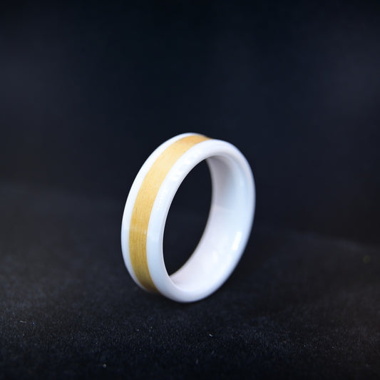 Bague avec Bois d'Olivier - Céramique Blanche